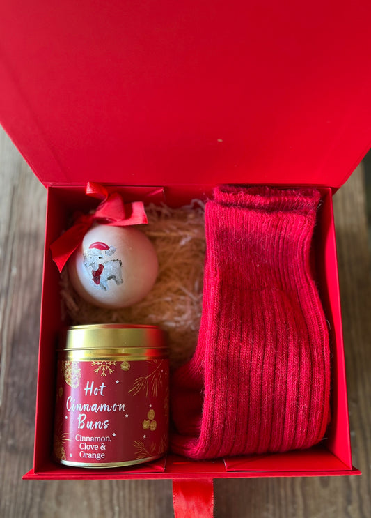 The Red Box - Short Ribbed Sock