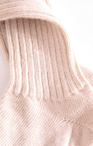 Non elastic alpaca bed socks